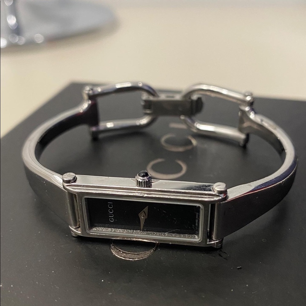 Gucci Watch - Picture 3 of 7